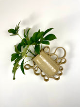 Load image into Gallery viewer, Buff Wiggle Hanging Wall Vase
